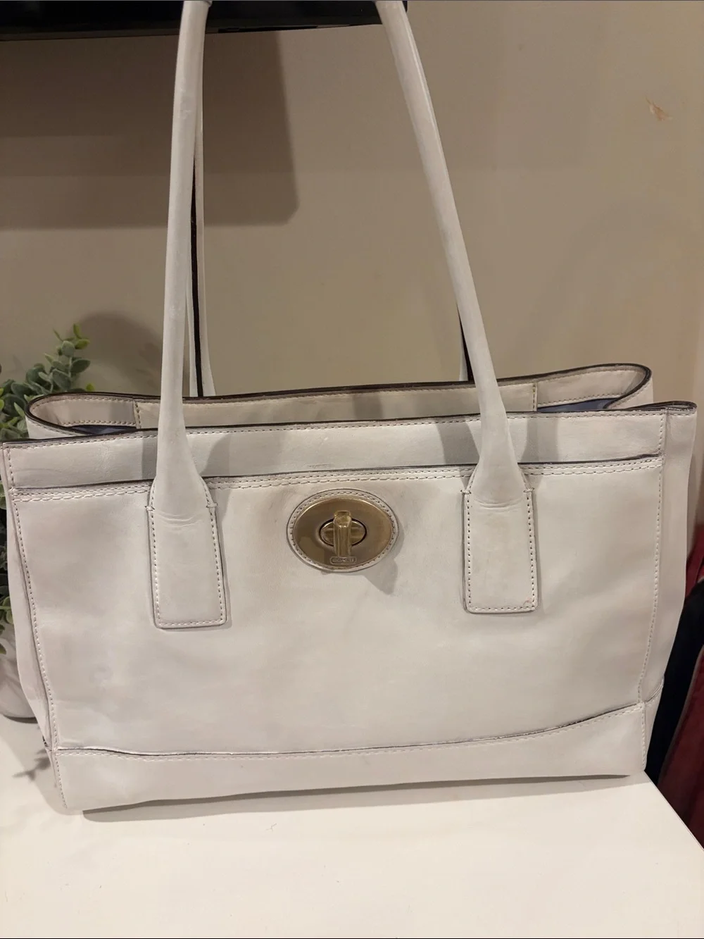 Coach White Leather Tote Bag with Turnlock Closure
